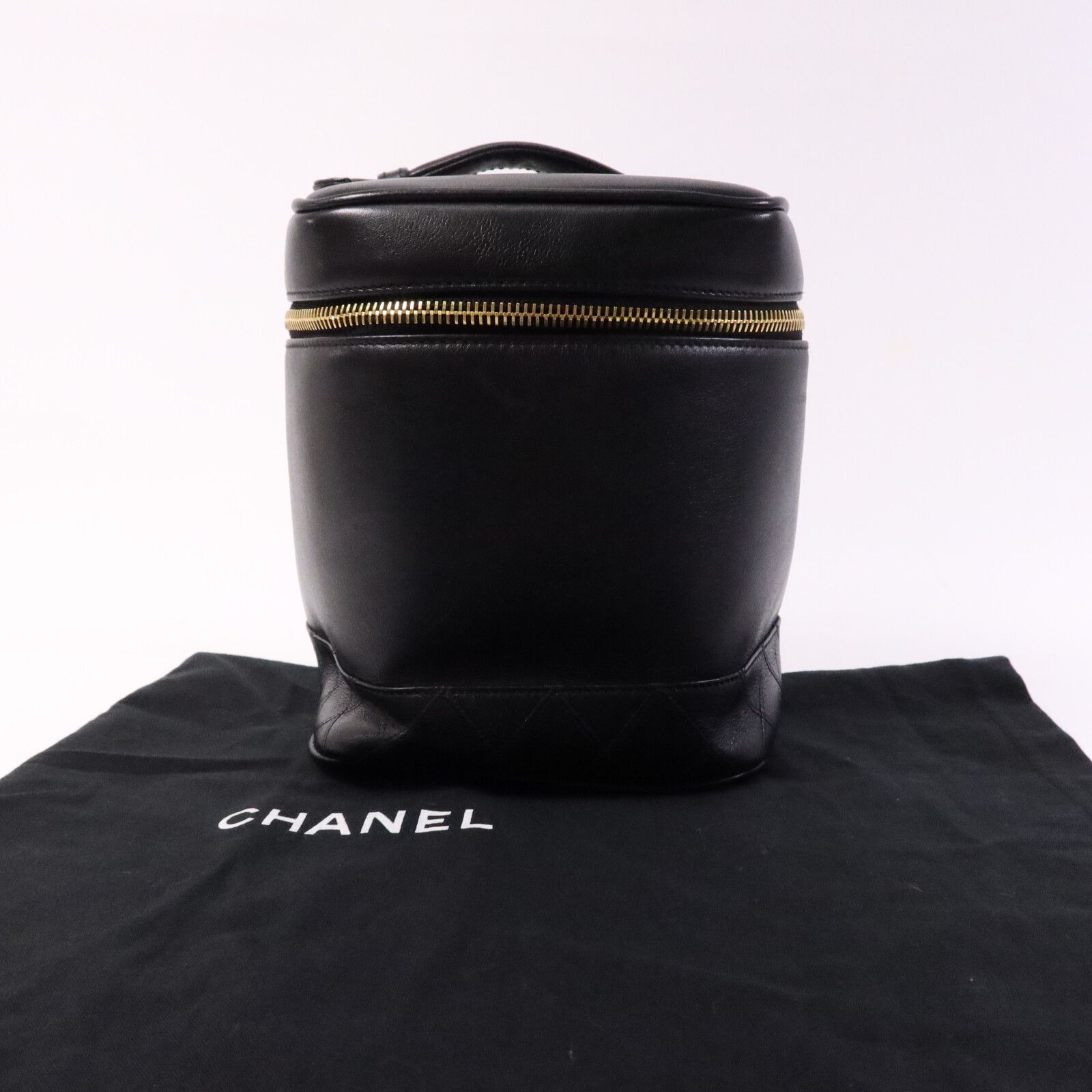 Vertical Vintage Vanity Case, Black — view 9