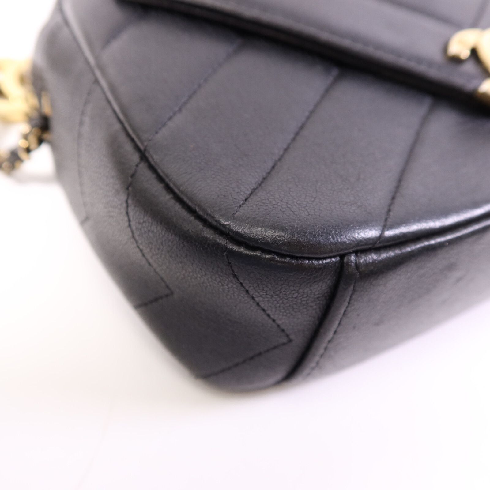Cruise 2016 Herringbone (Chevron) Leather Camera Case — view 12