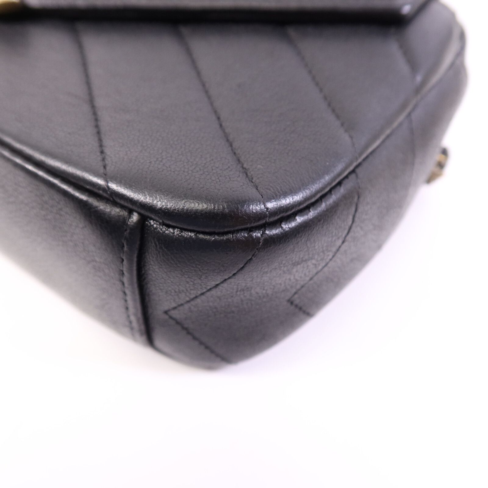 Cruise 2016 Herringbone (Chevron) Leather Camera Case — view 9