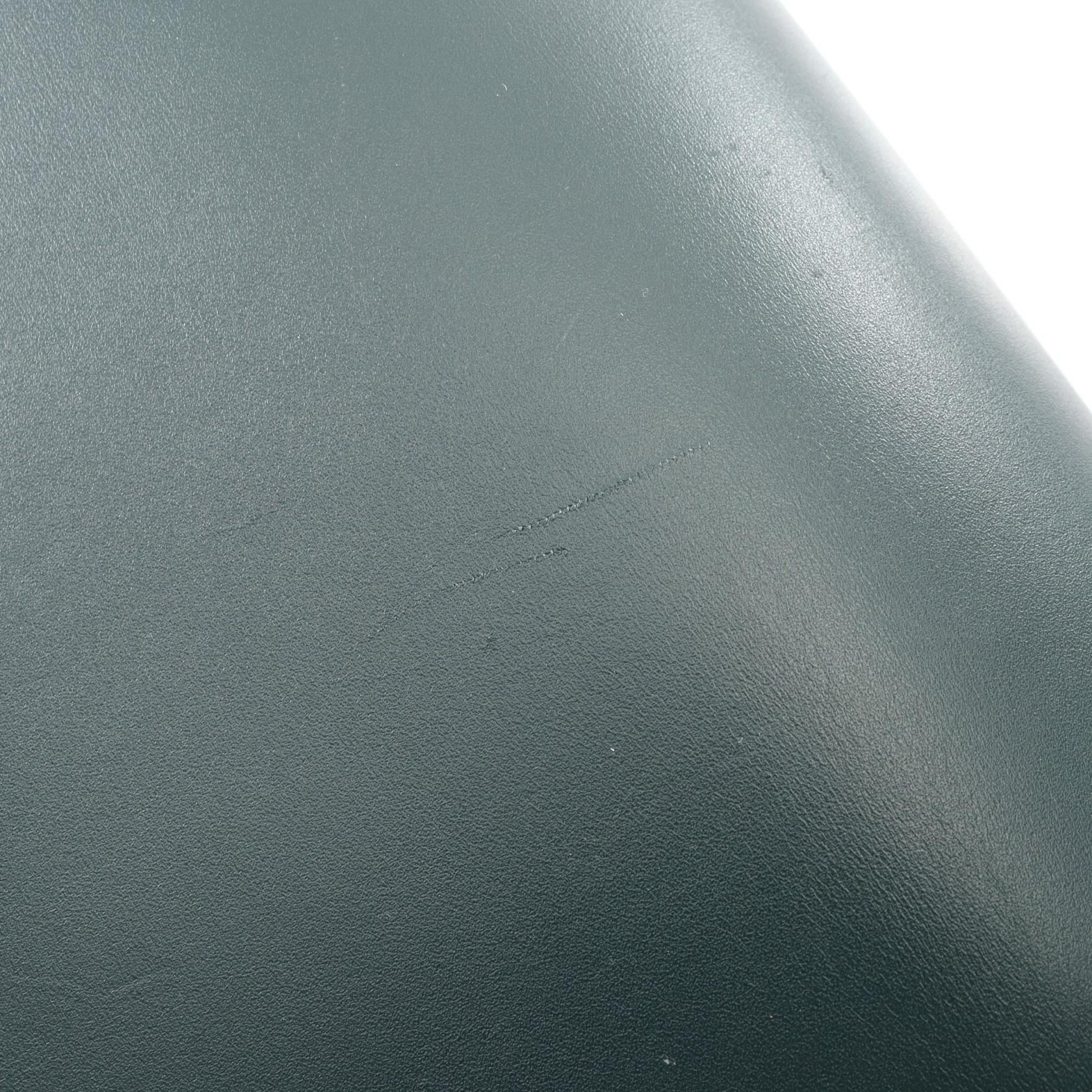 Classic Box Medium Shoulder Bag Green Leather — view 6