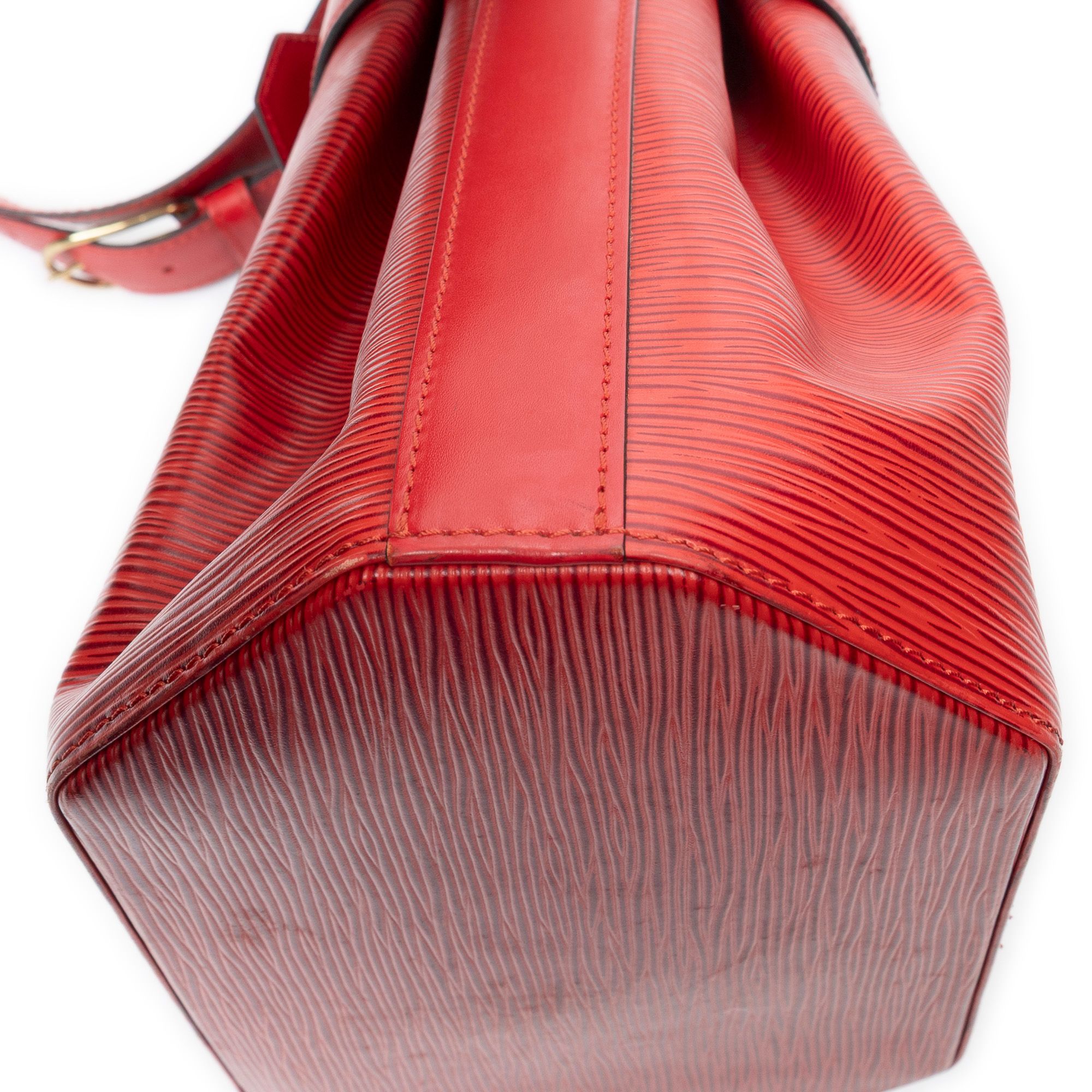 Sac D'Epaule PM Red Epi Golden Brass — view 7