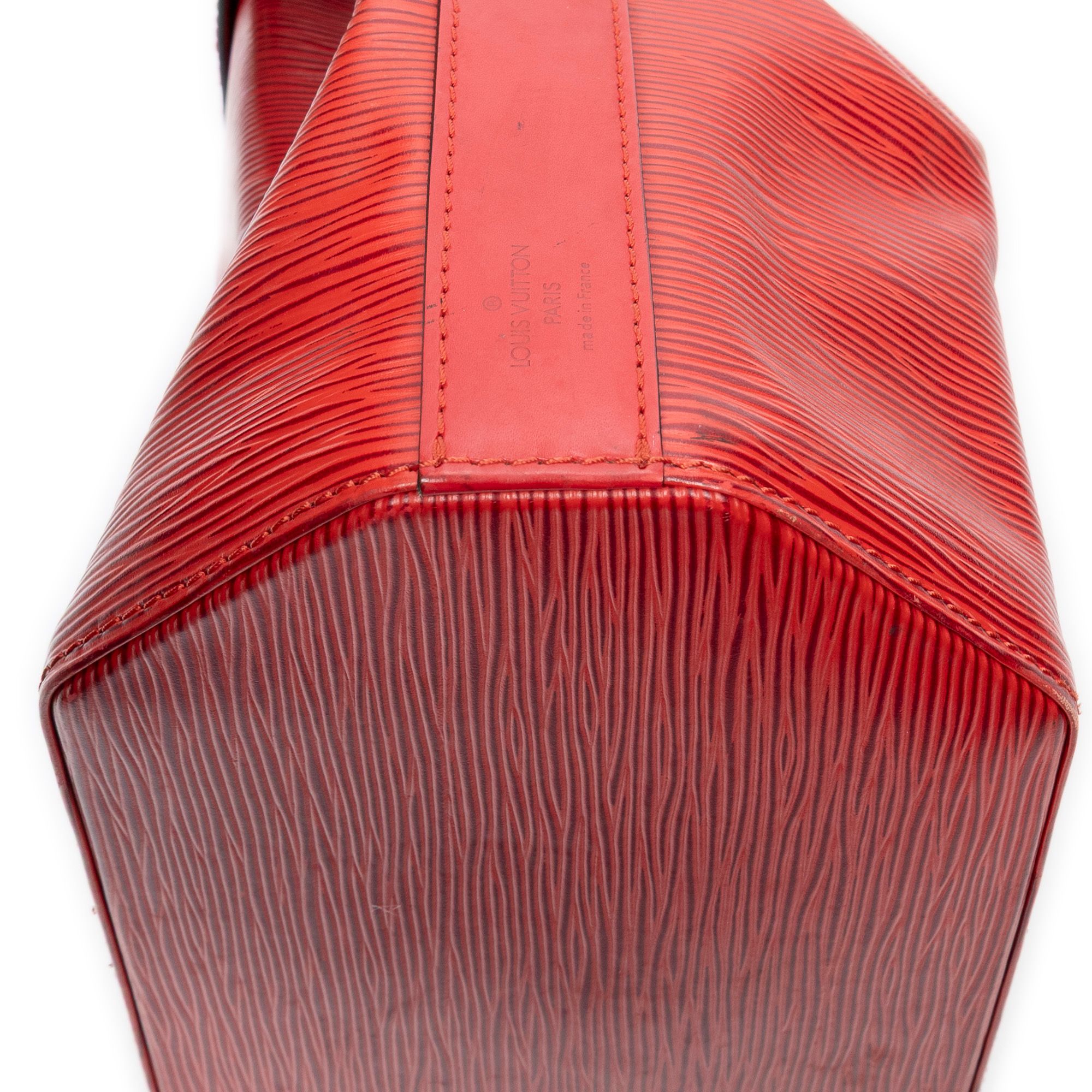 Sac D'Epaule PM Red Epi Golden Brass — view 8