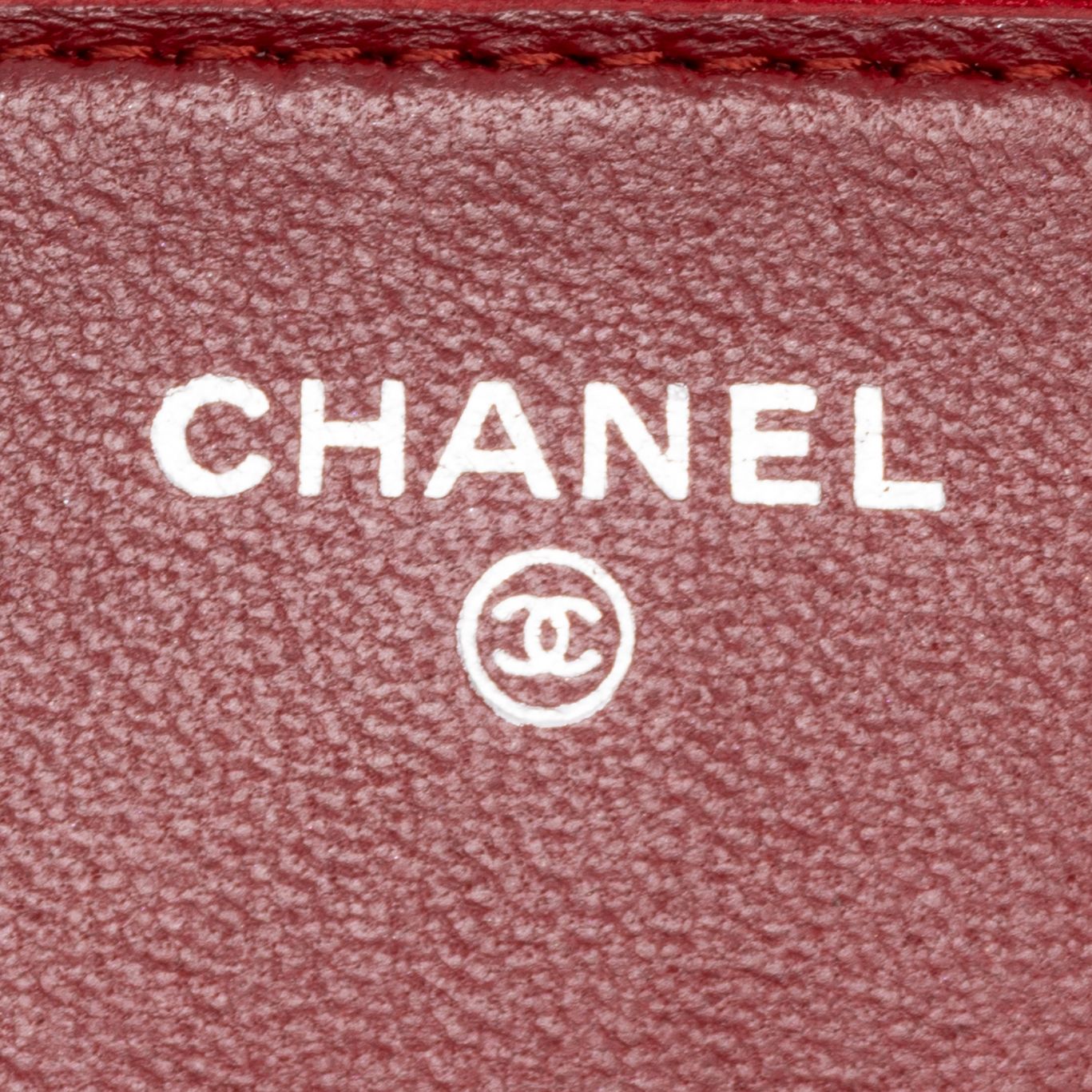Classic Wallet on Chain Red Quilted Lambskin Leather Silver — view 11