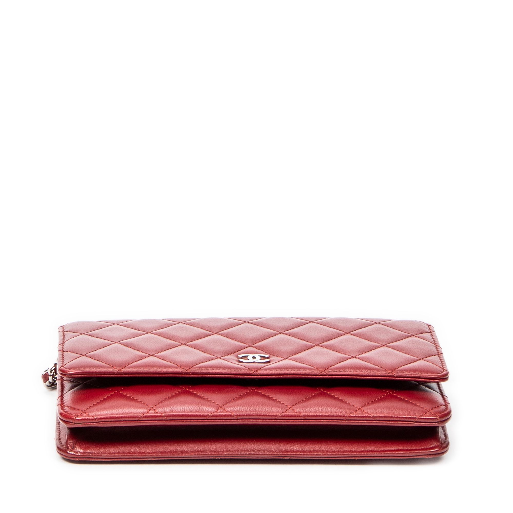 Classic Wallet on Chain Red Quilted Lambskin Leather Silver — view 6