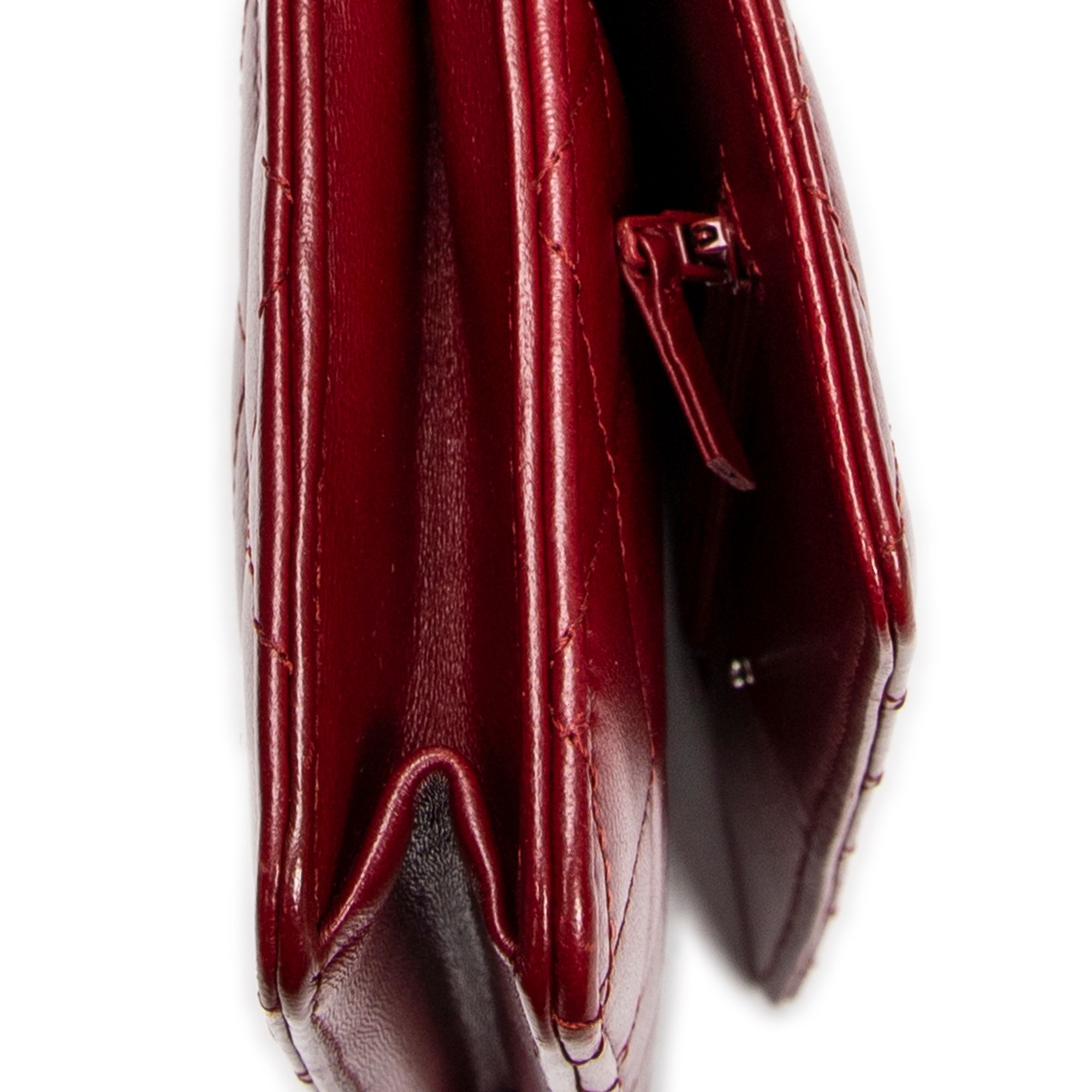 Classic Wallet on Chain Red Quilted Lambskin Leather Silver — view 7