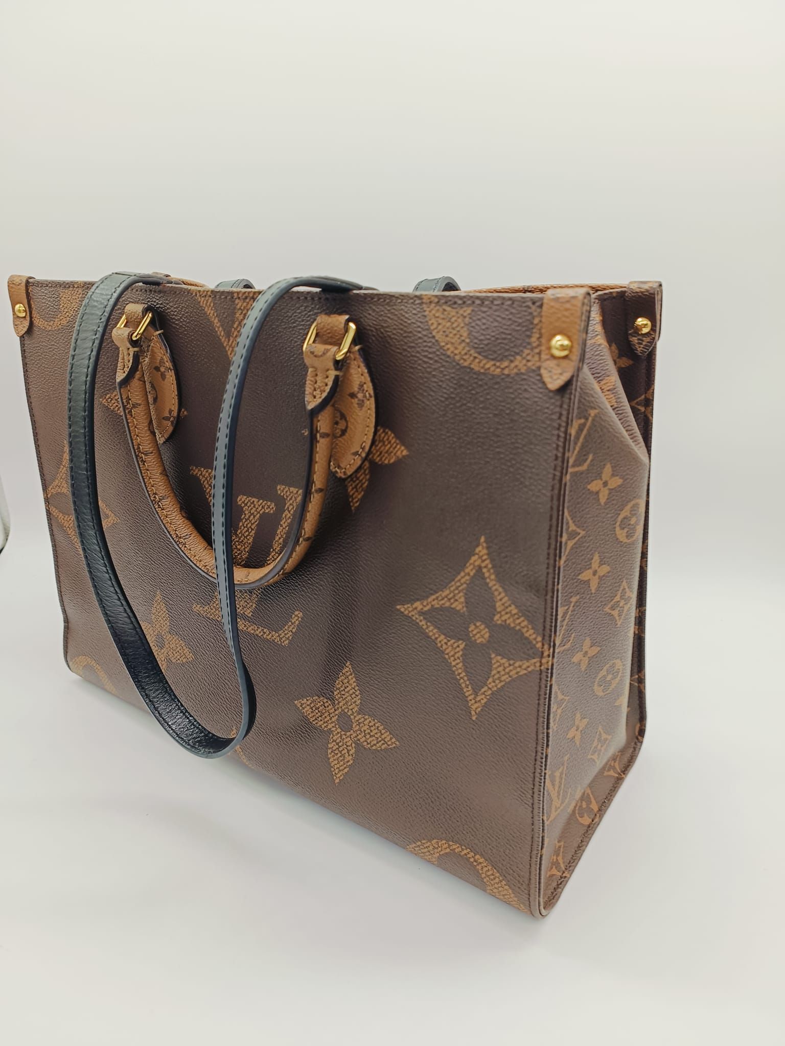 OnTheGo NM MM, Monogram Giant — view 2