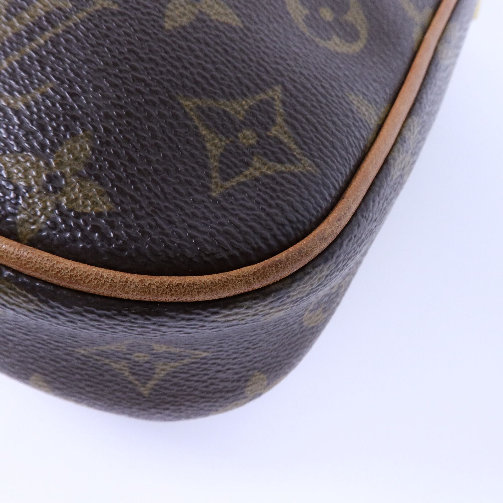 Pochette Gange, Monogram — view 11