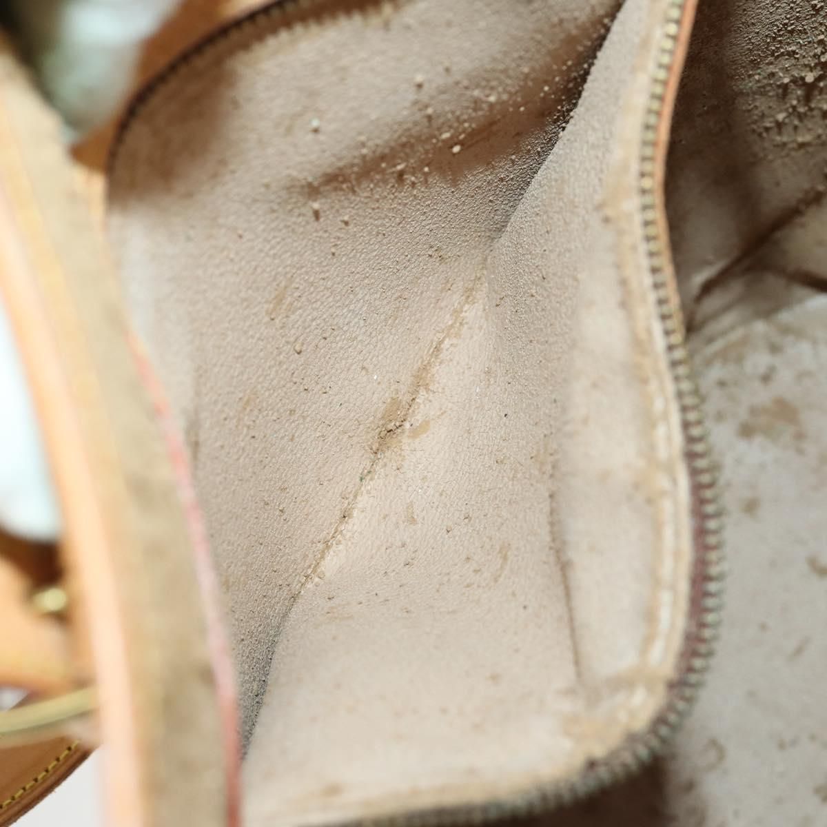 Bucket GM, Monogram — view 11
