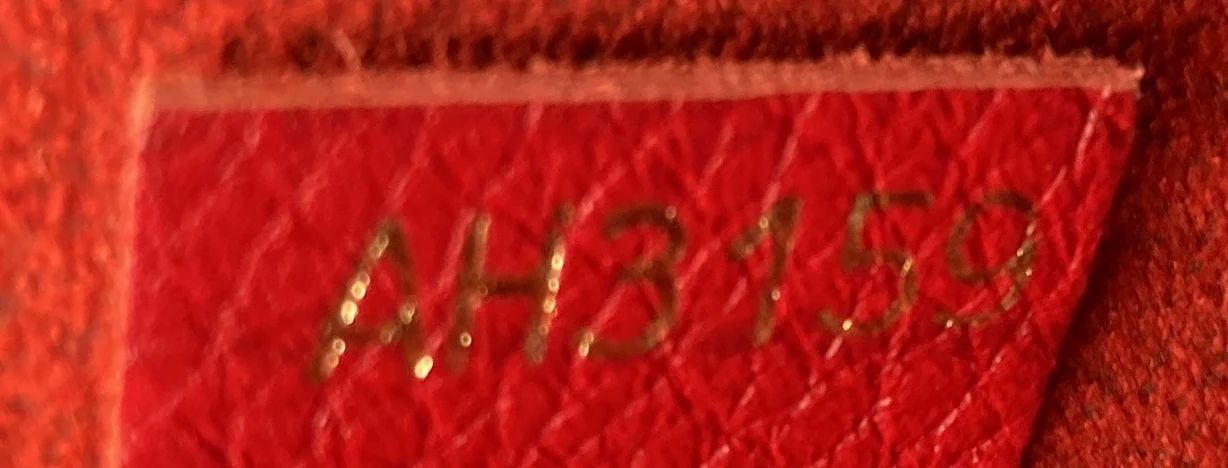 Victoire One Size, Monogram — view 7