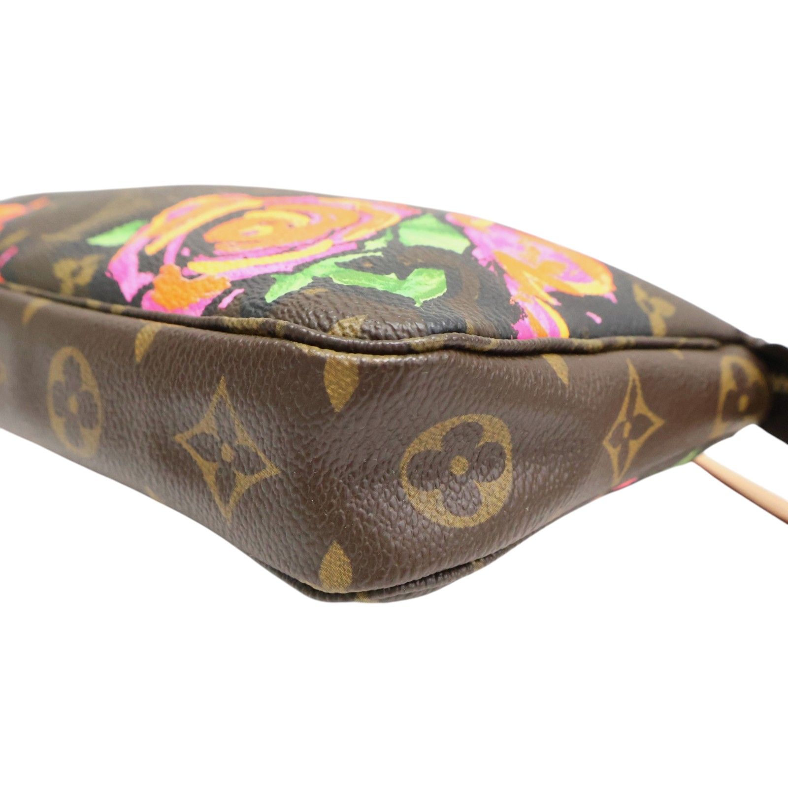 Pochette Accessoires, Monogram Sprouse Roses — view 8
