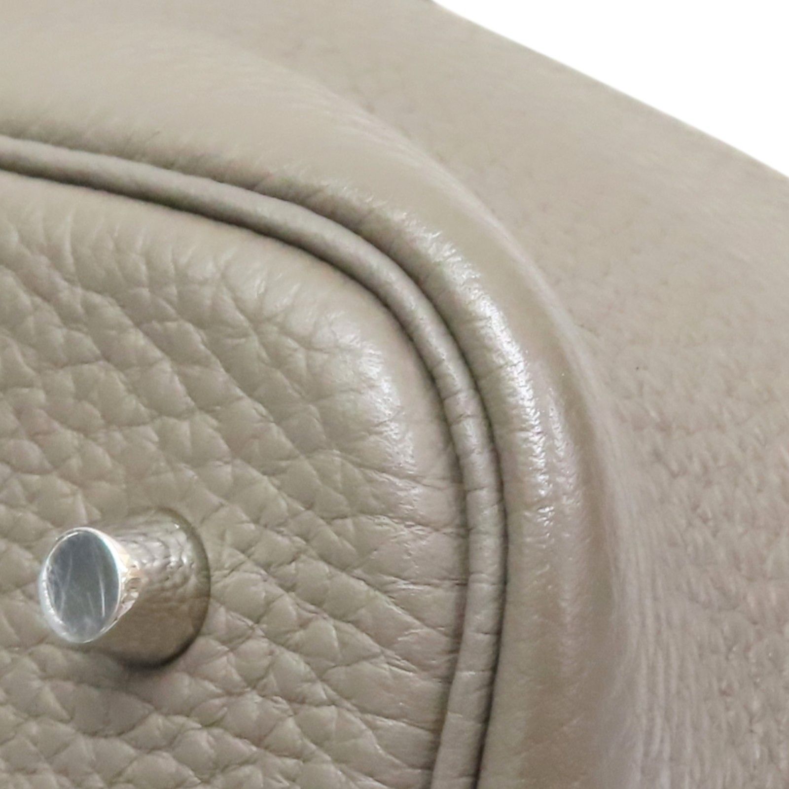 Taurillon Leather Picotin Lock 22 w/PHW — view 11