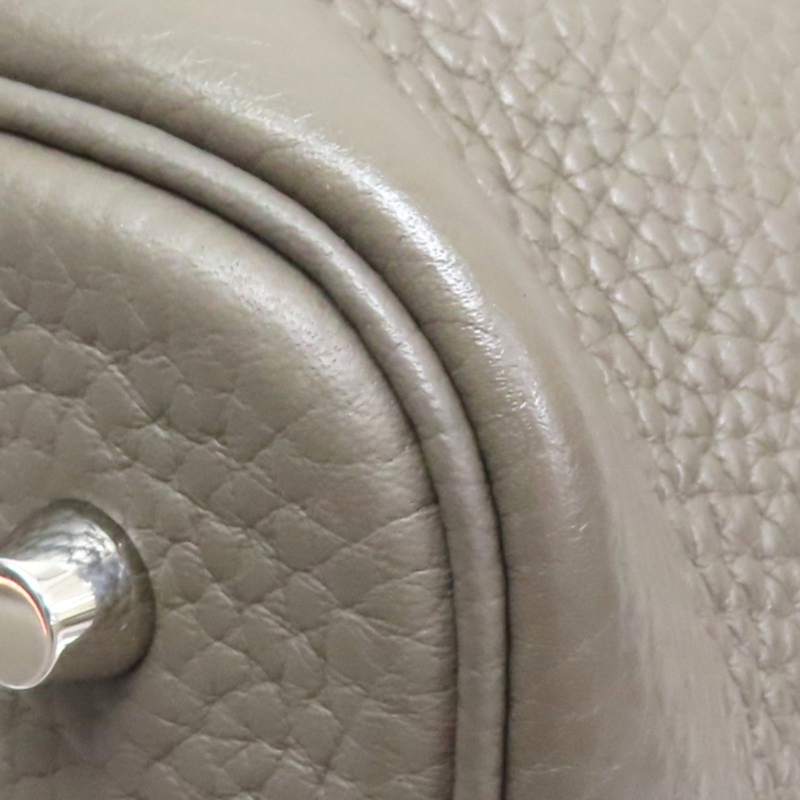 Taurillon Leather Picotin Lock 22 w/PHW — view 13