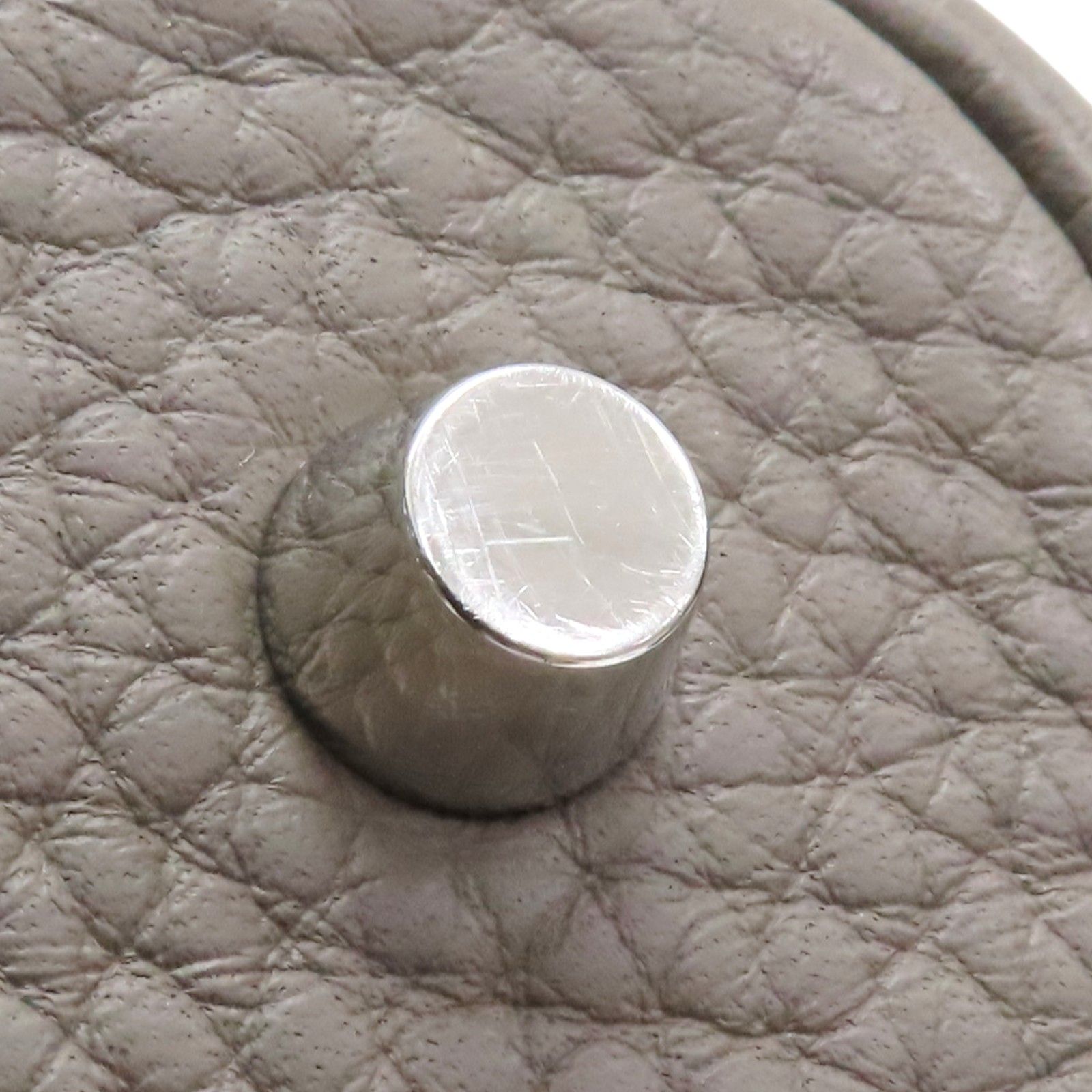 Taurillon Leather Picotin Lock 22 w/PHW — view 15