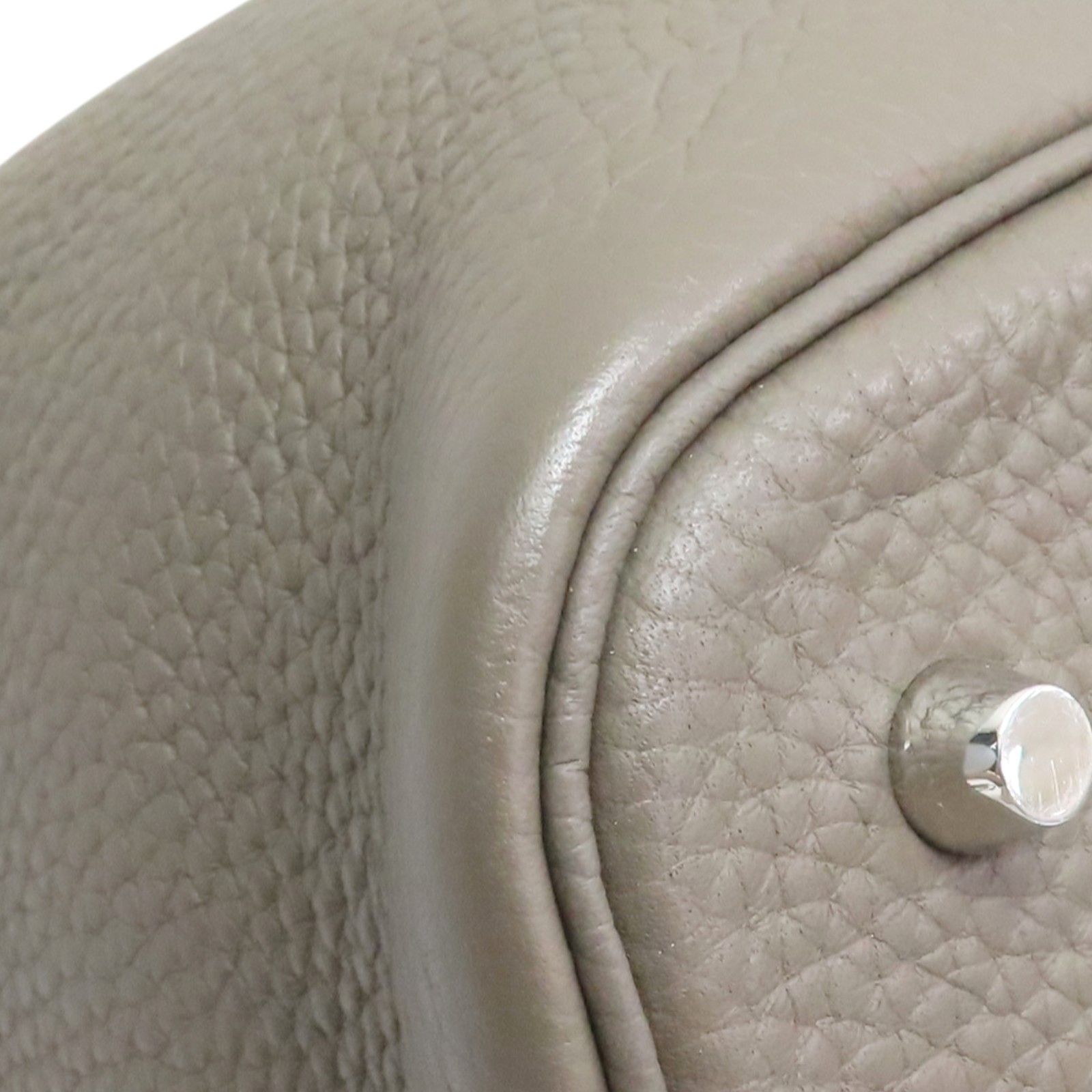 Taurillon Leather Picotin Lock 22 w/PHW — view 10