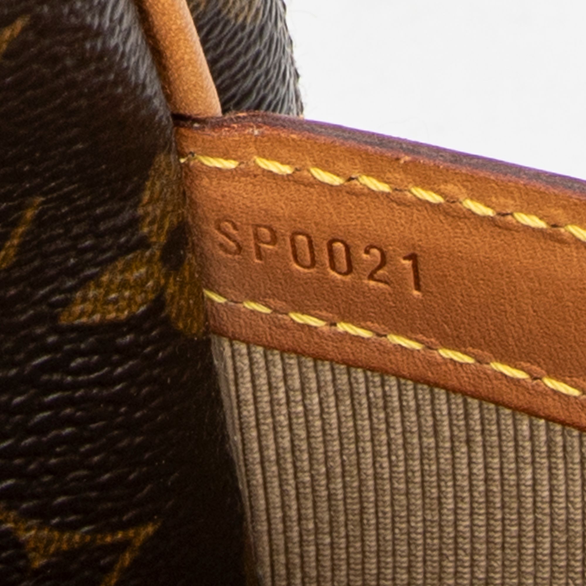 Reporter GM, Monogram — view 11