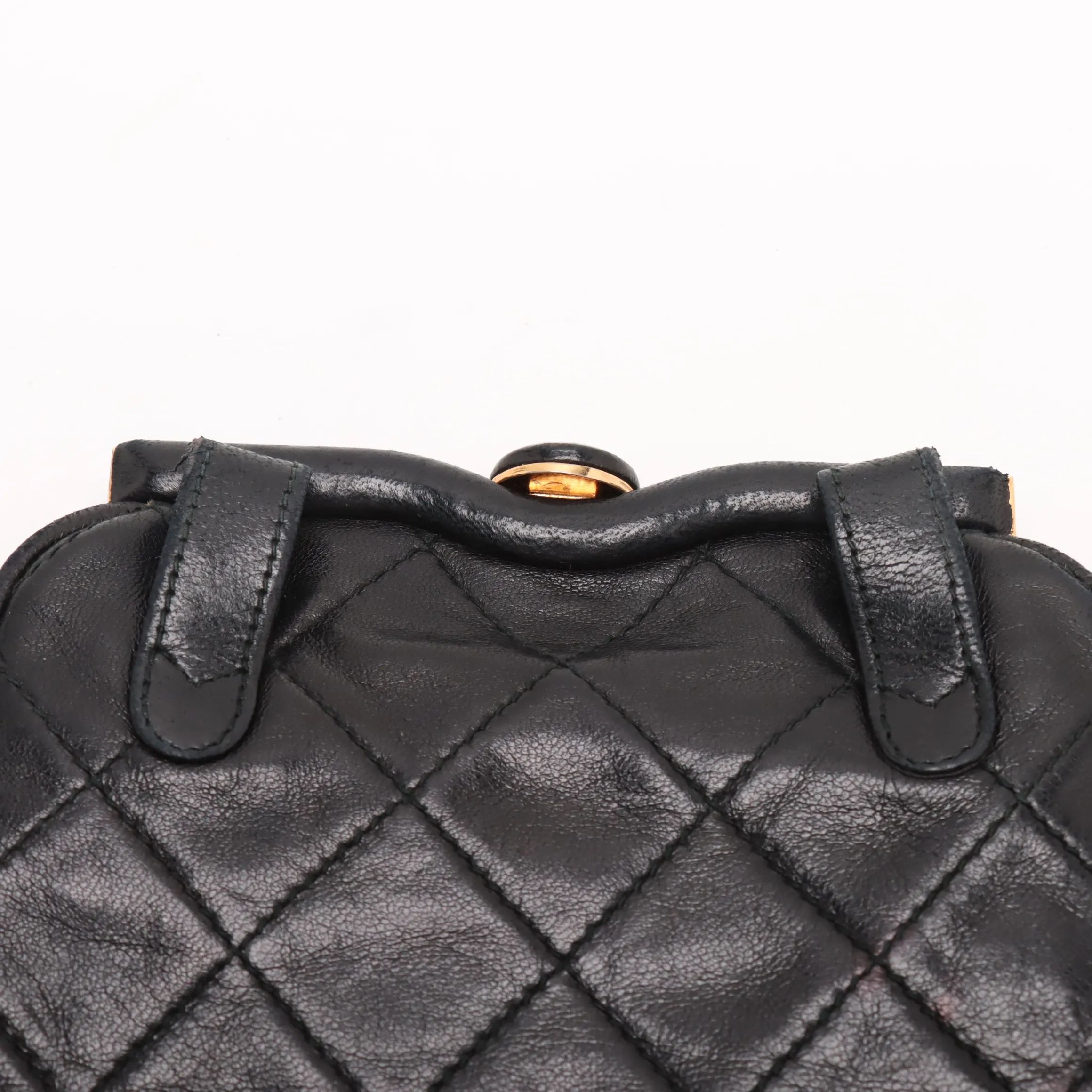 Matelasse Chain Shoulder Bag Gamaguchi Black Gold Metal Fittings 1xxxxxx — view 6