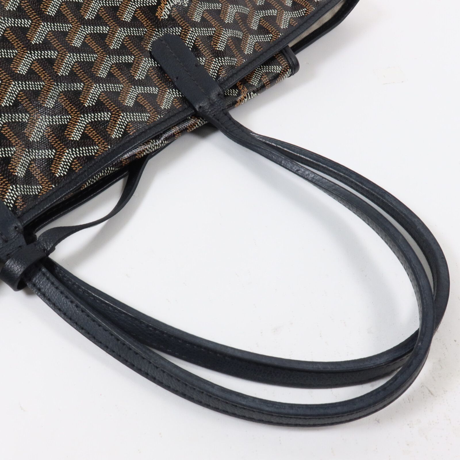Black Saint Louis GM w/Pouch — view 8