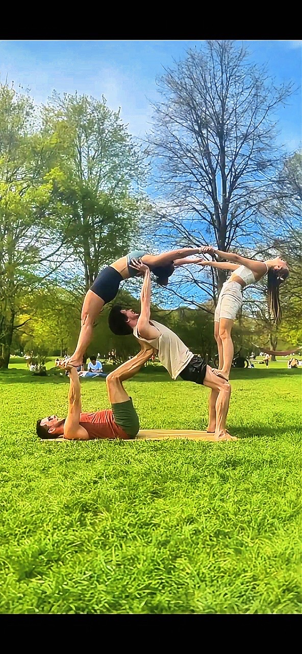 Acroyoga.Match photo 3