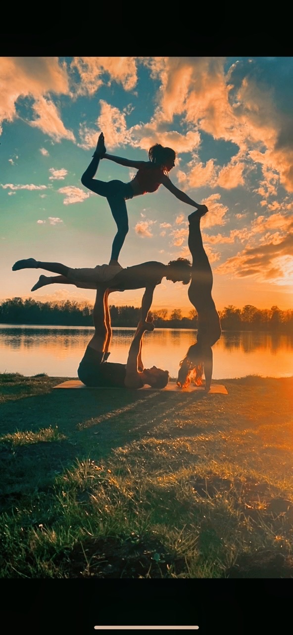 Acroyoga.Match photo 11