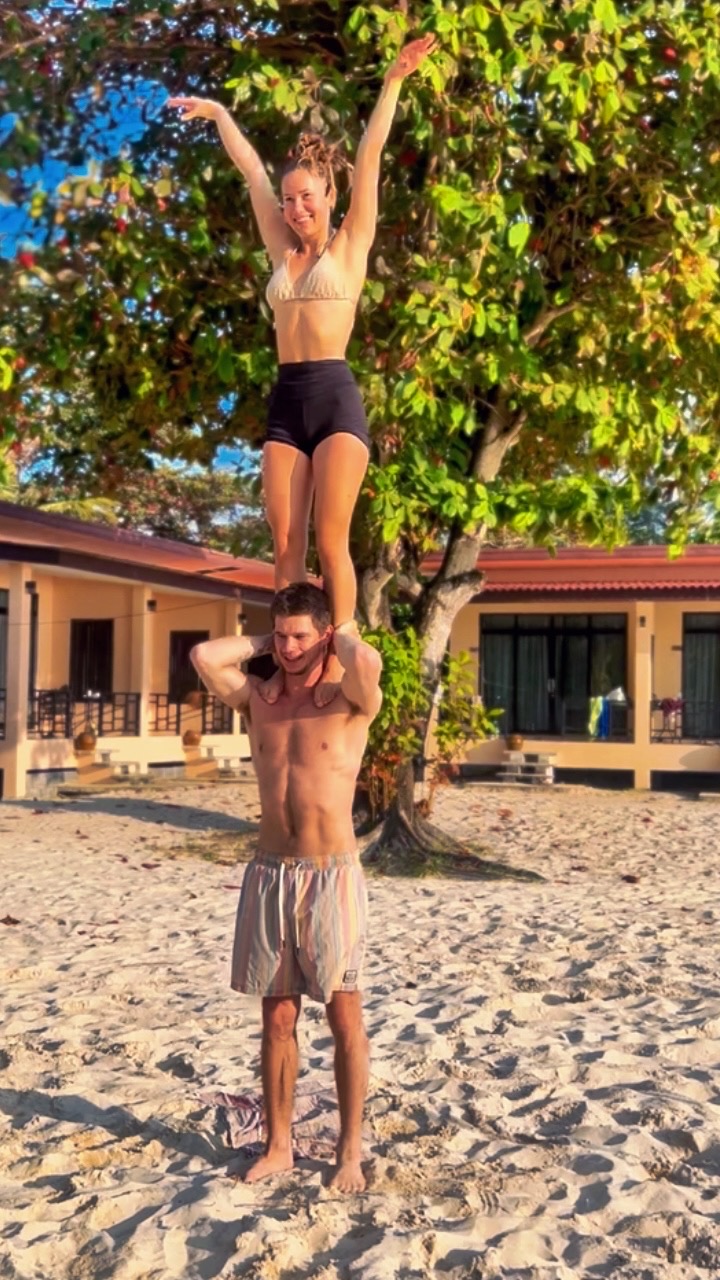 Acroyoga.Match photo 12