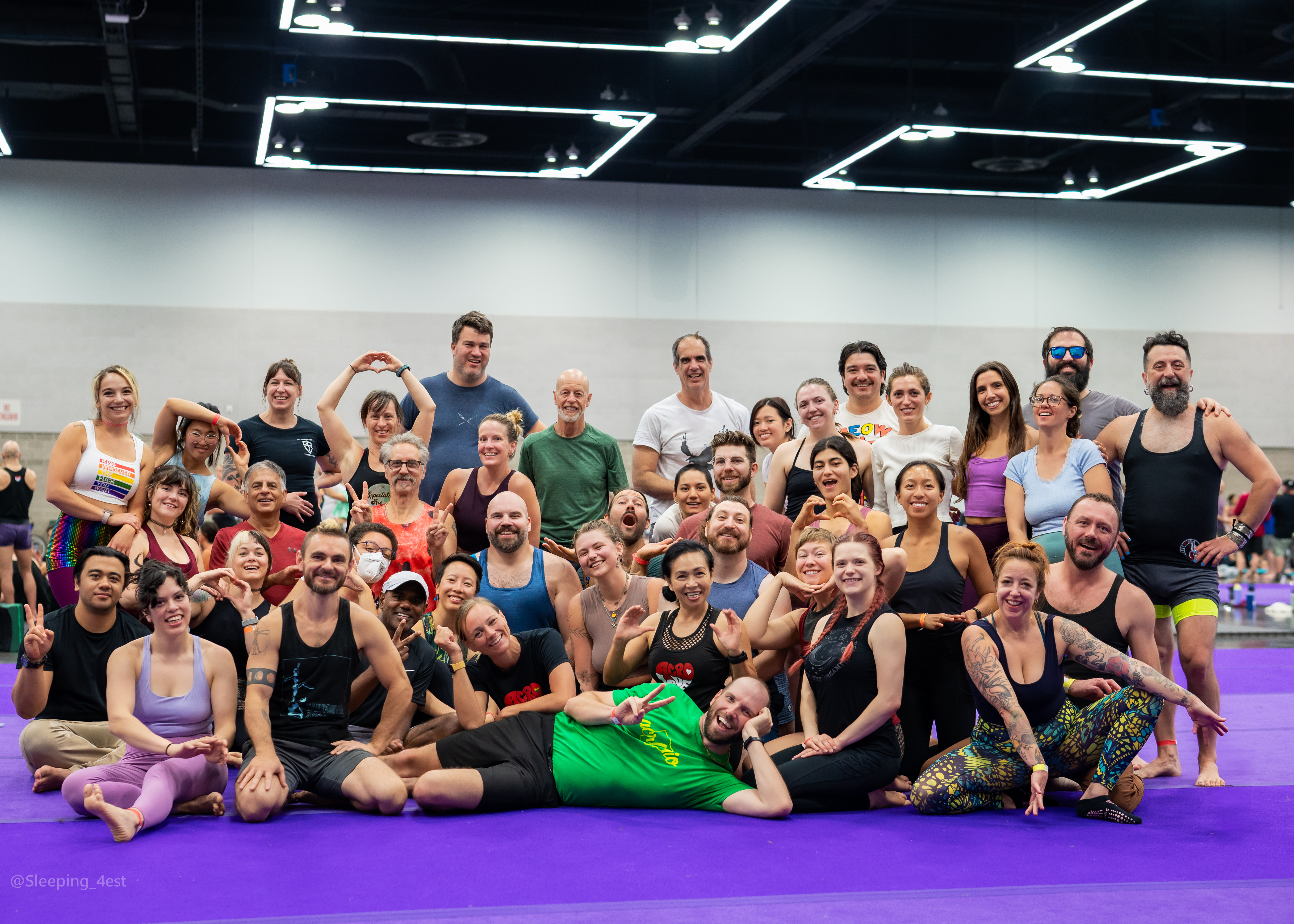 AcroLove photo 4