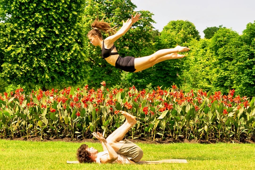Acroyoga.Match