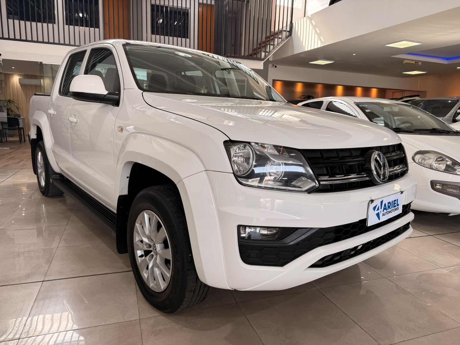 Volkswagen Amarok Confortline 180 CV Aut
