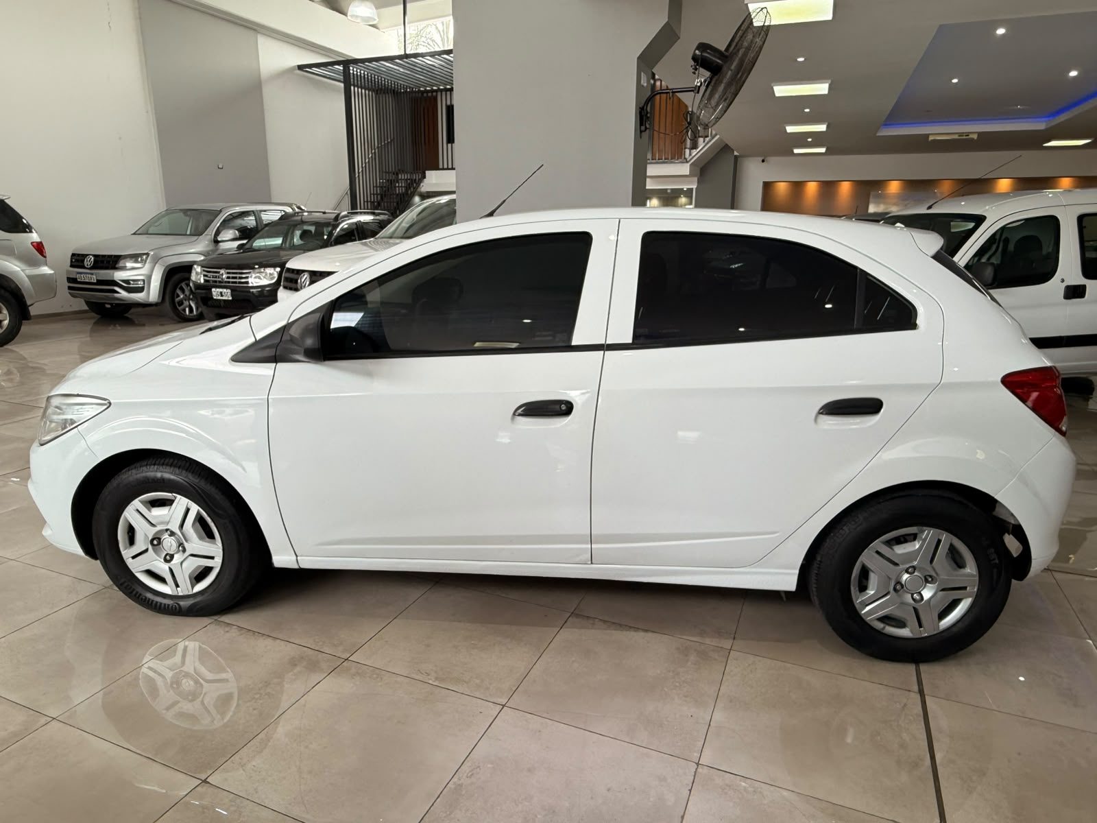 Chevrolet Onix Joy 5P 1.4 N LS - Imagen 4