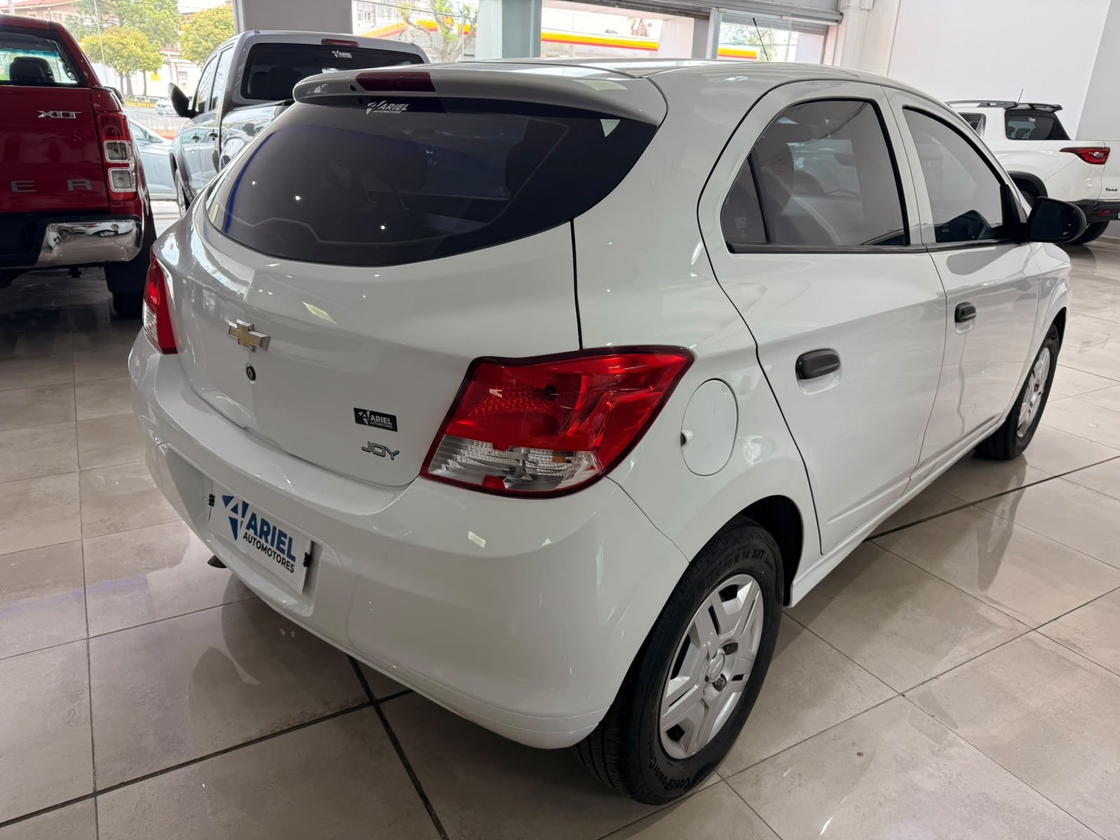 Chevrolet Onix Joy 5P 1.4 N LS - Imagen 6