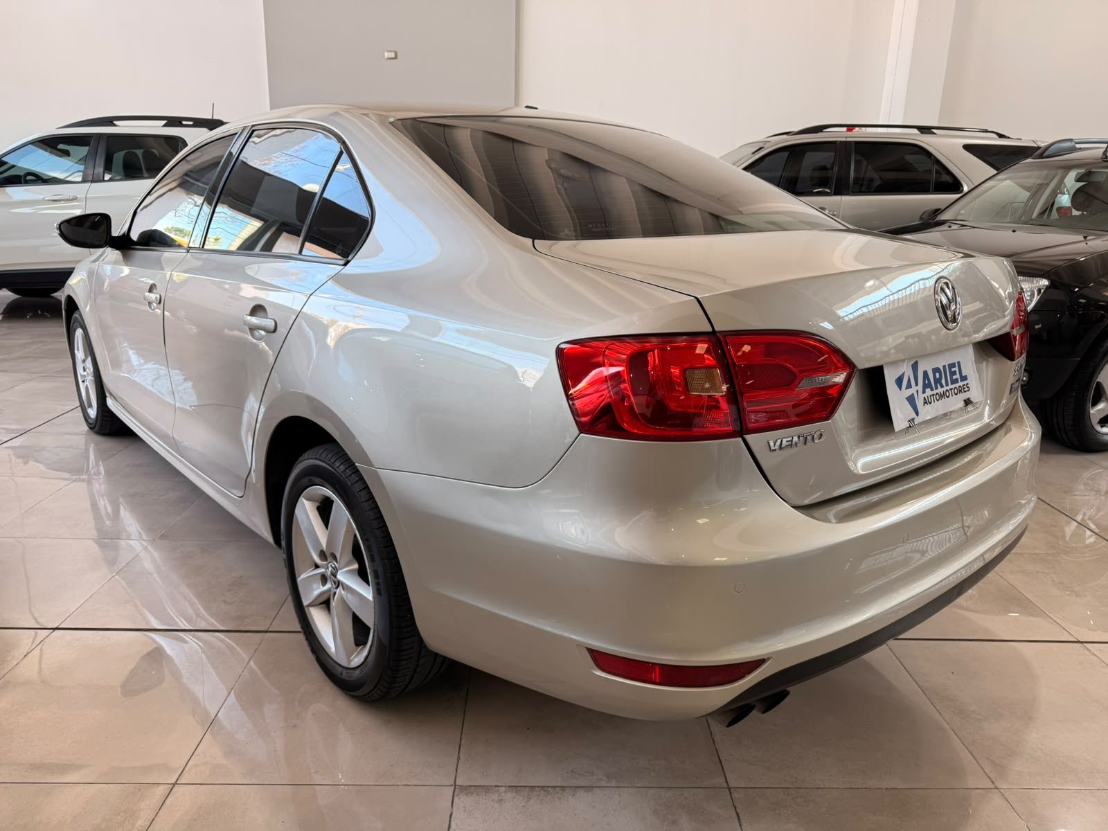 volkswagen vento 2.0TDI - Imagen 2