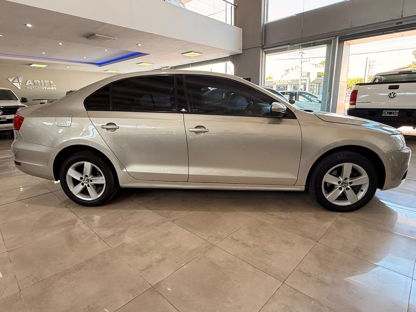 volkswagen vento 2.0TDI - Imagen 3