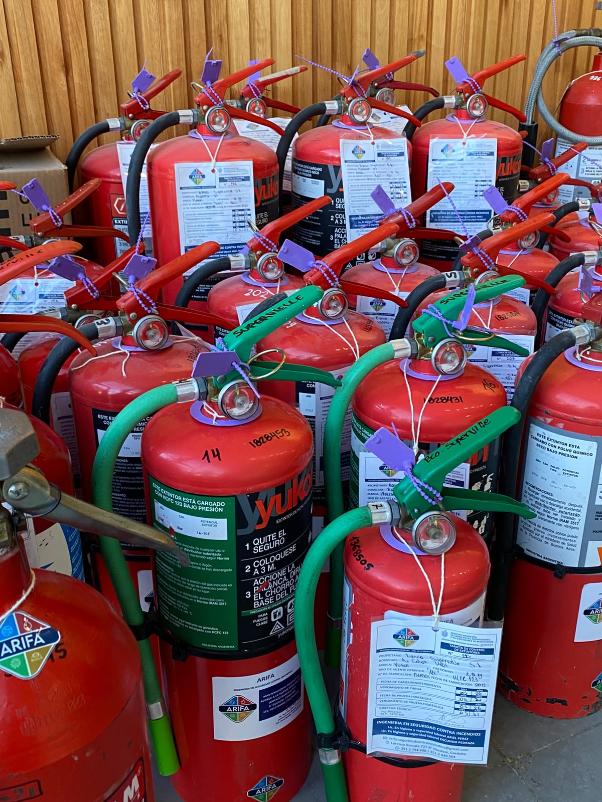 CONTROL Y PRESURIZACION ANUAL DE EXTINTORES DE 5 KG, A BASE DE P.Q.S - "A.B.C"