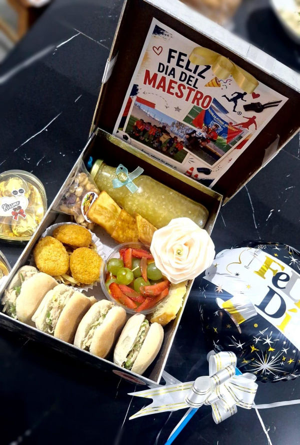 Box desayuno sorpresa Pdt: Se debe pedir con una antelación de 1 día.