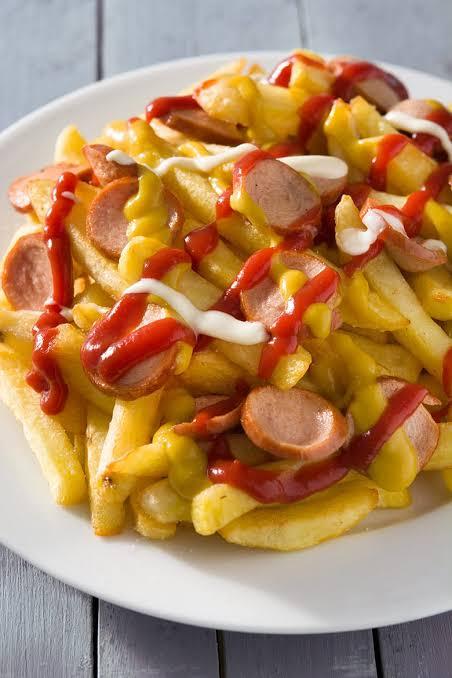 Salchipapa