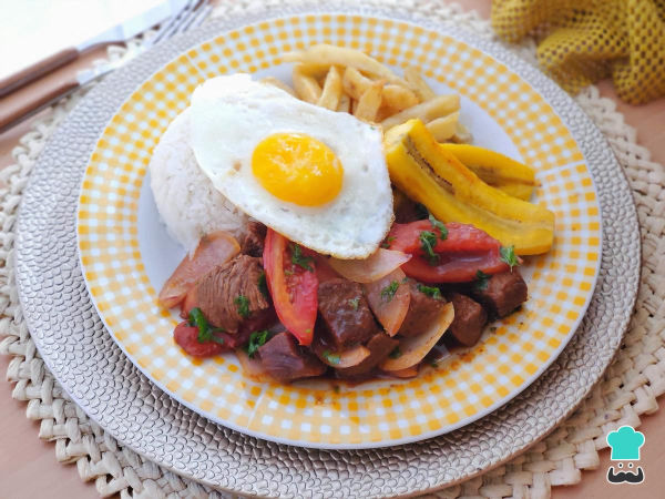 Lomo saltado a lo pobre