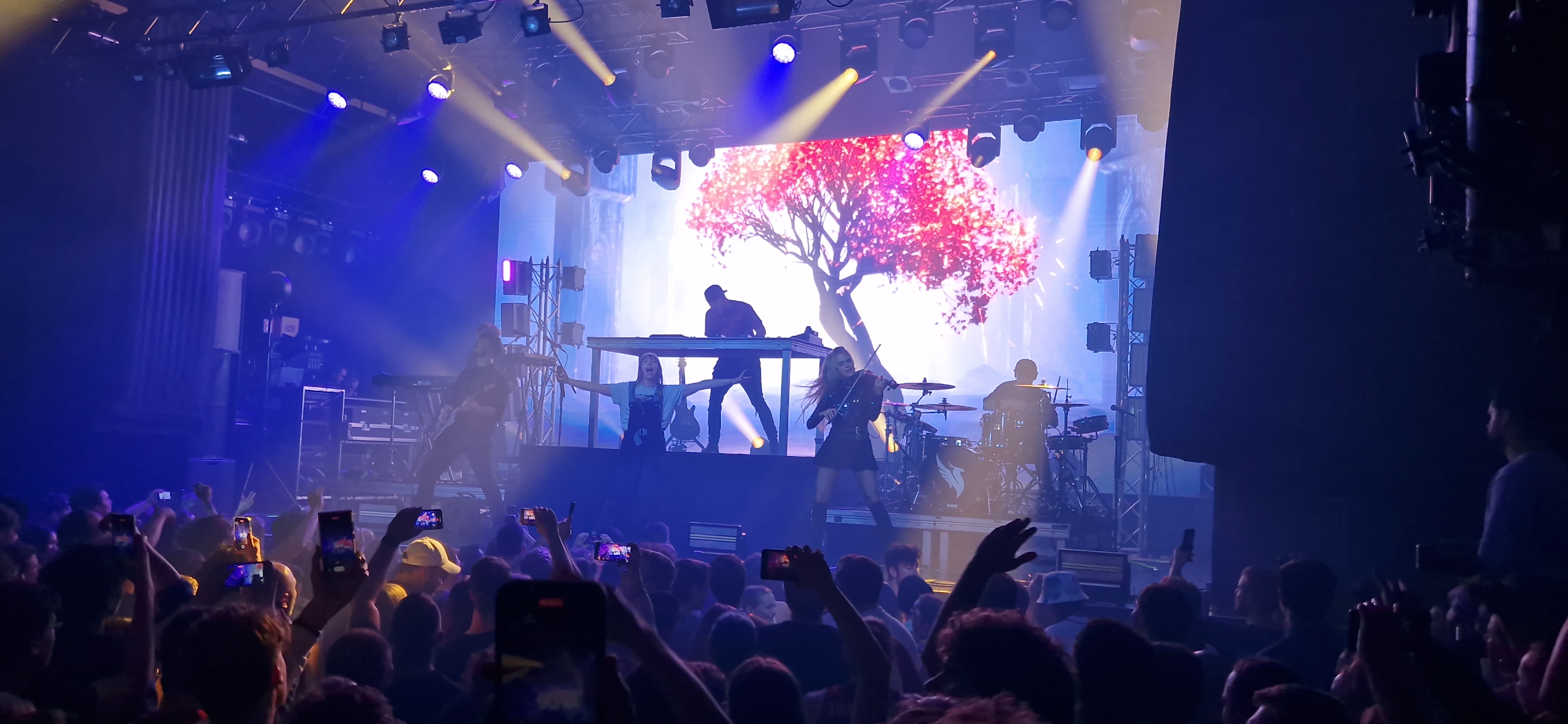 Illenium Live visuals