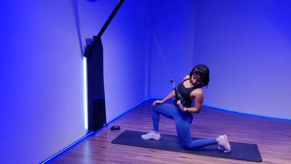 Kneeling Single Arm Lat Pulldown