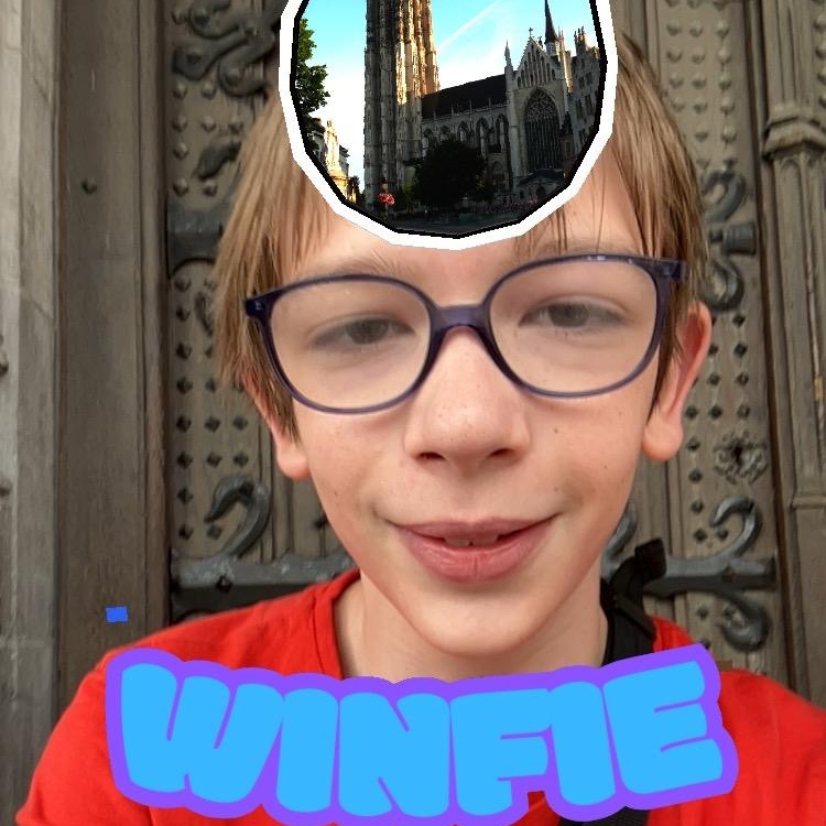 Son plays ar mini games