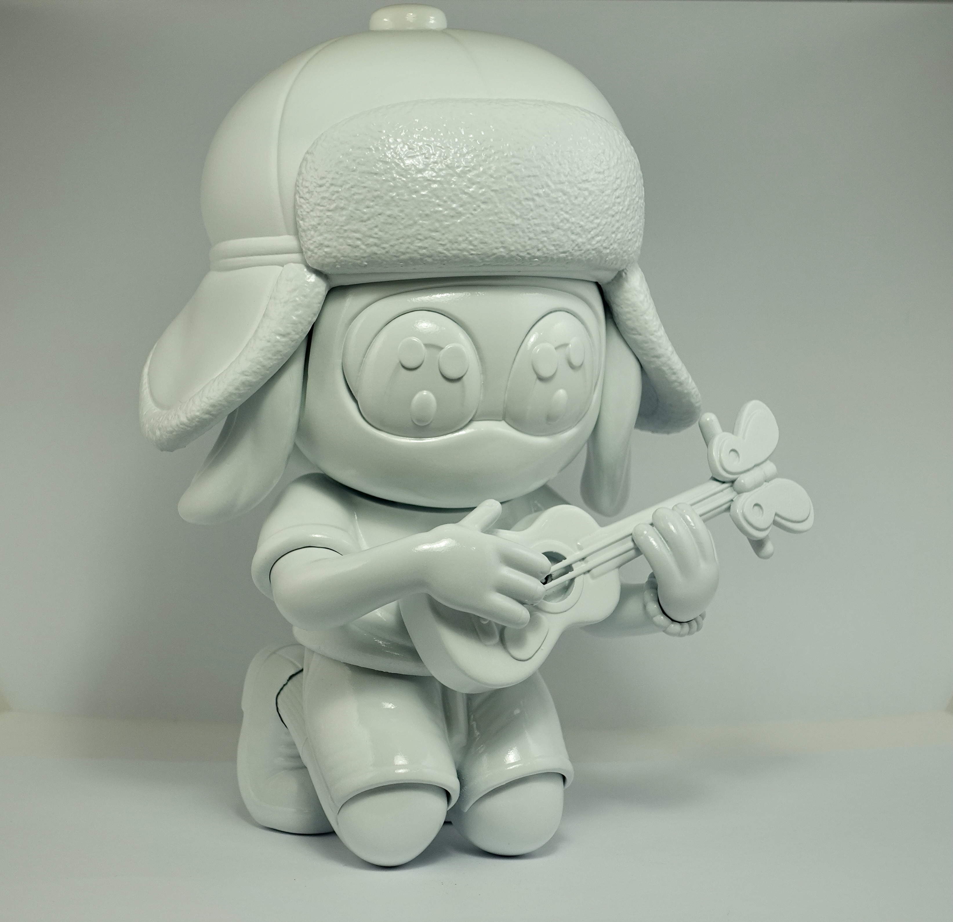 Mute Song White sculpture