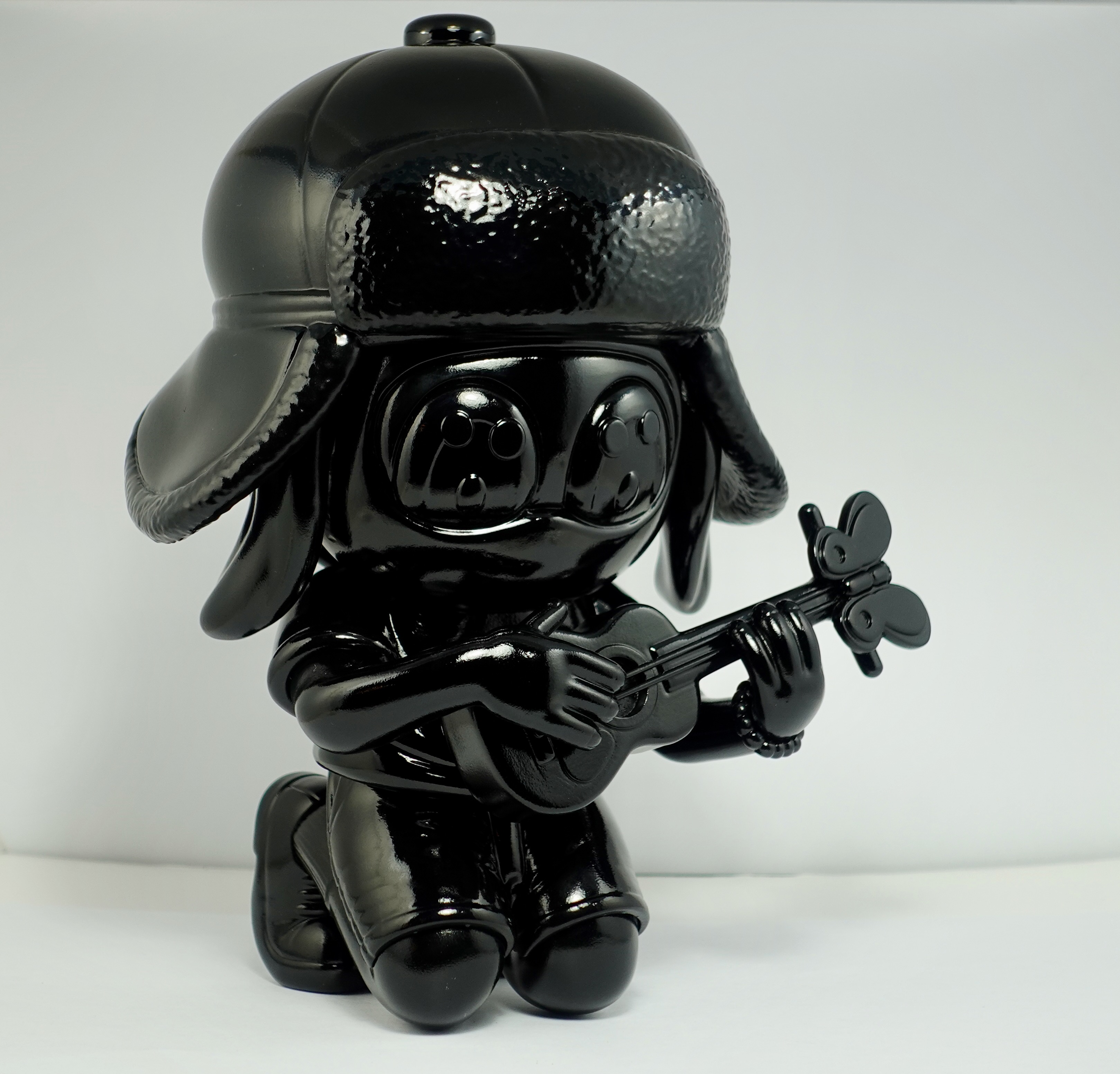 Mute Song  Black sculpture  - Photo 1