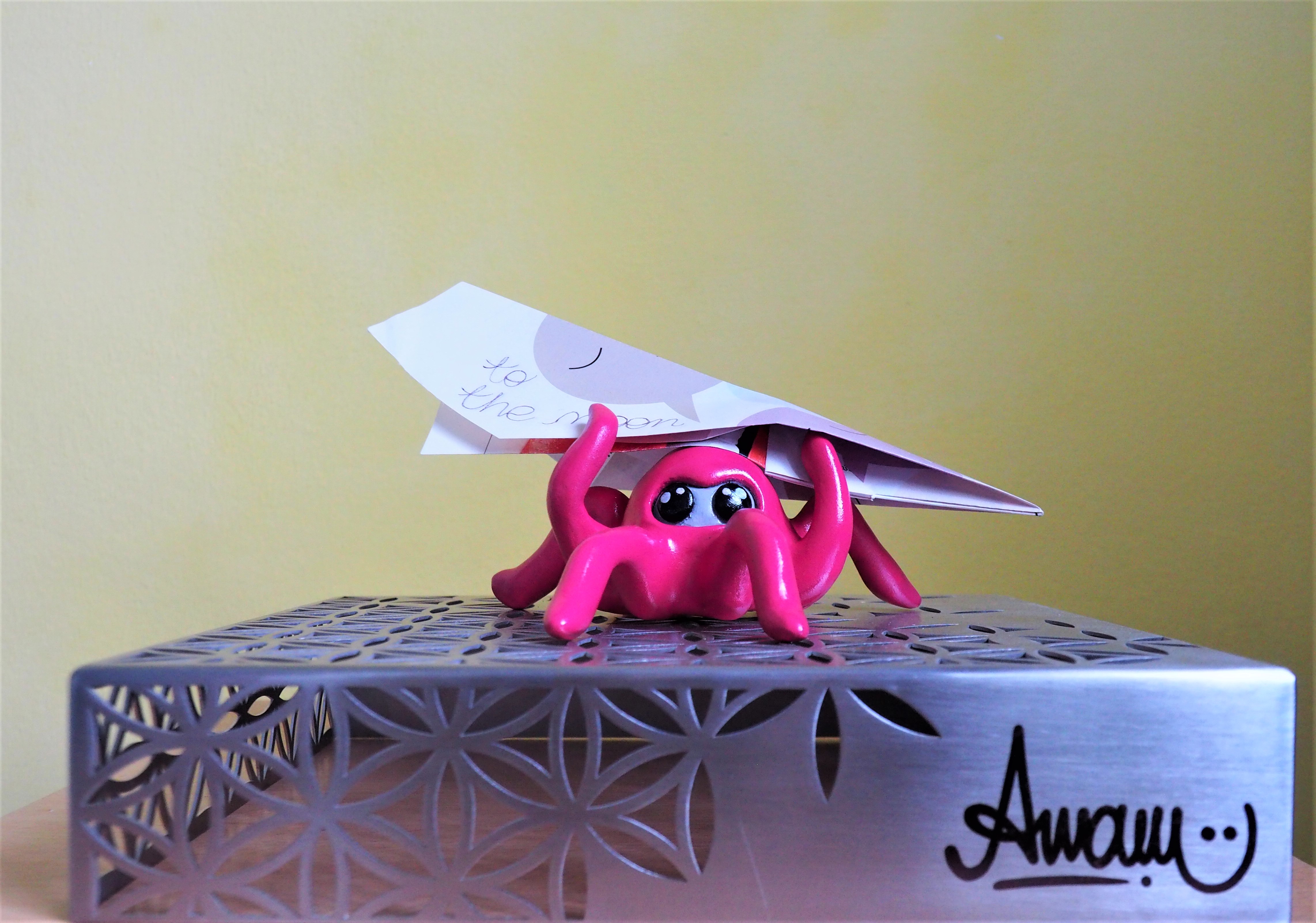Skadooch pink gloss