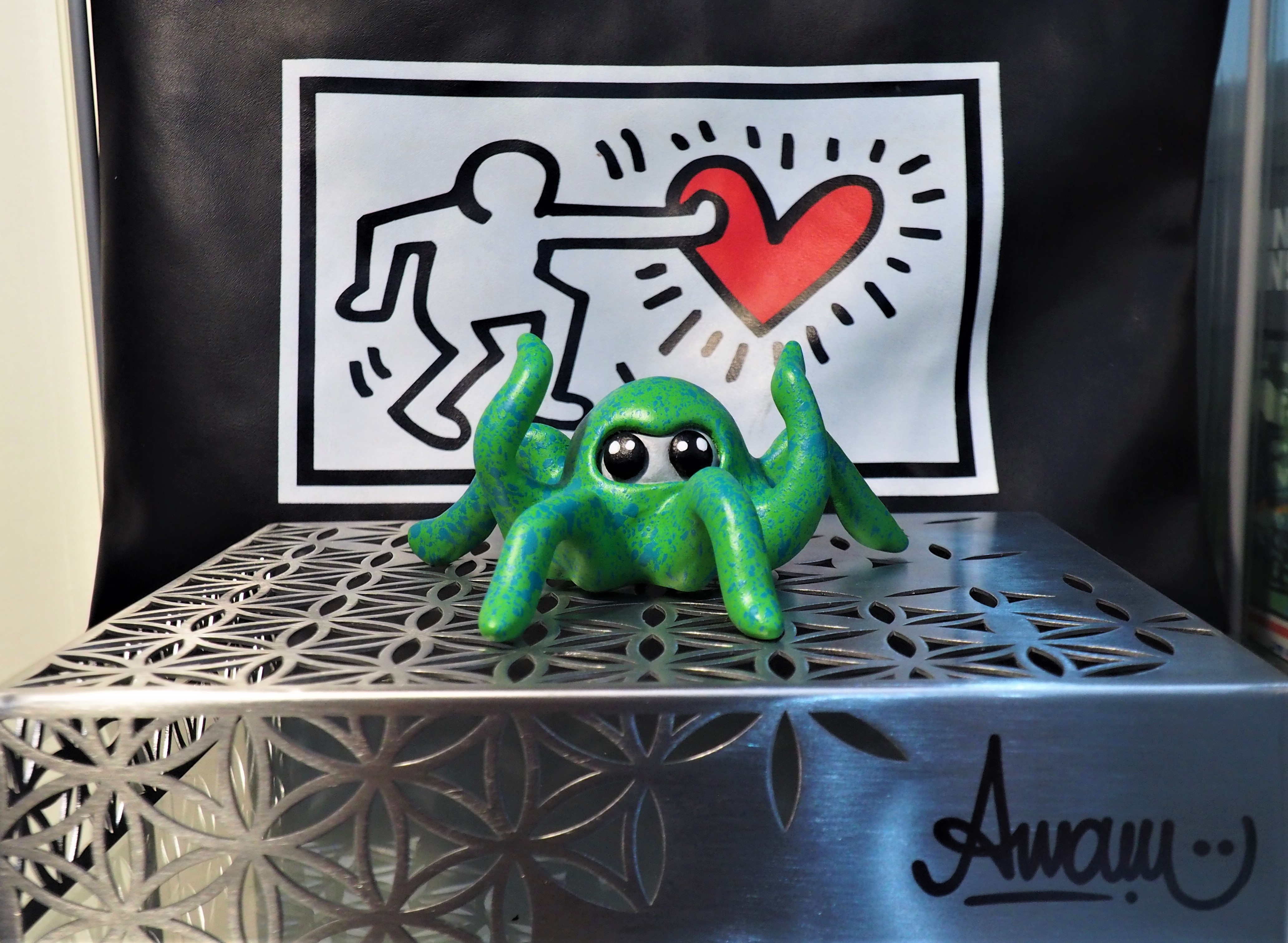 Skadooch spreckled green
