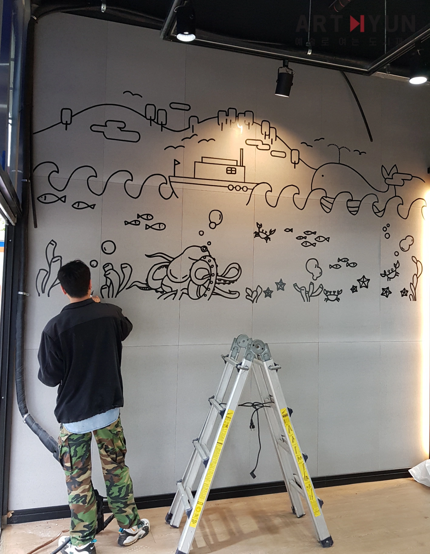 기장 씨푸드 음식점 라인 벽화