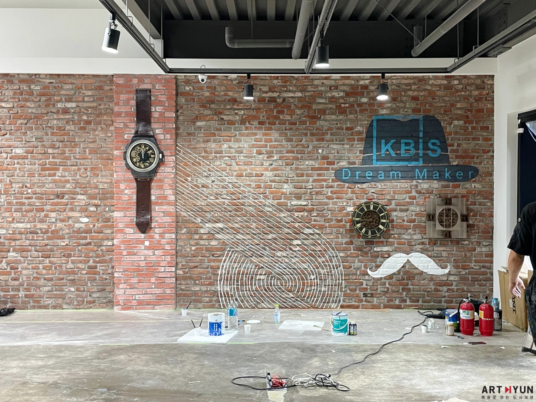 사상 소르젠떼 비지니스 호텔 내부 벽화