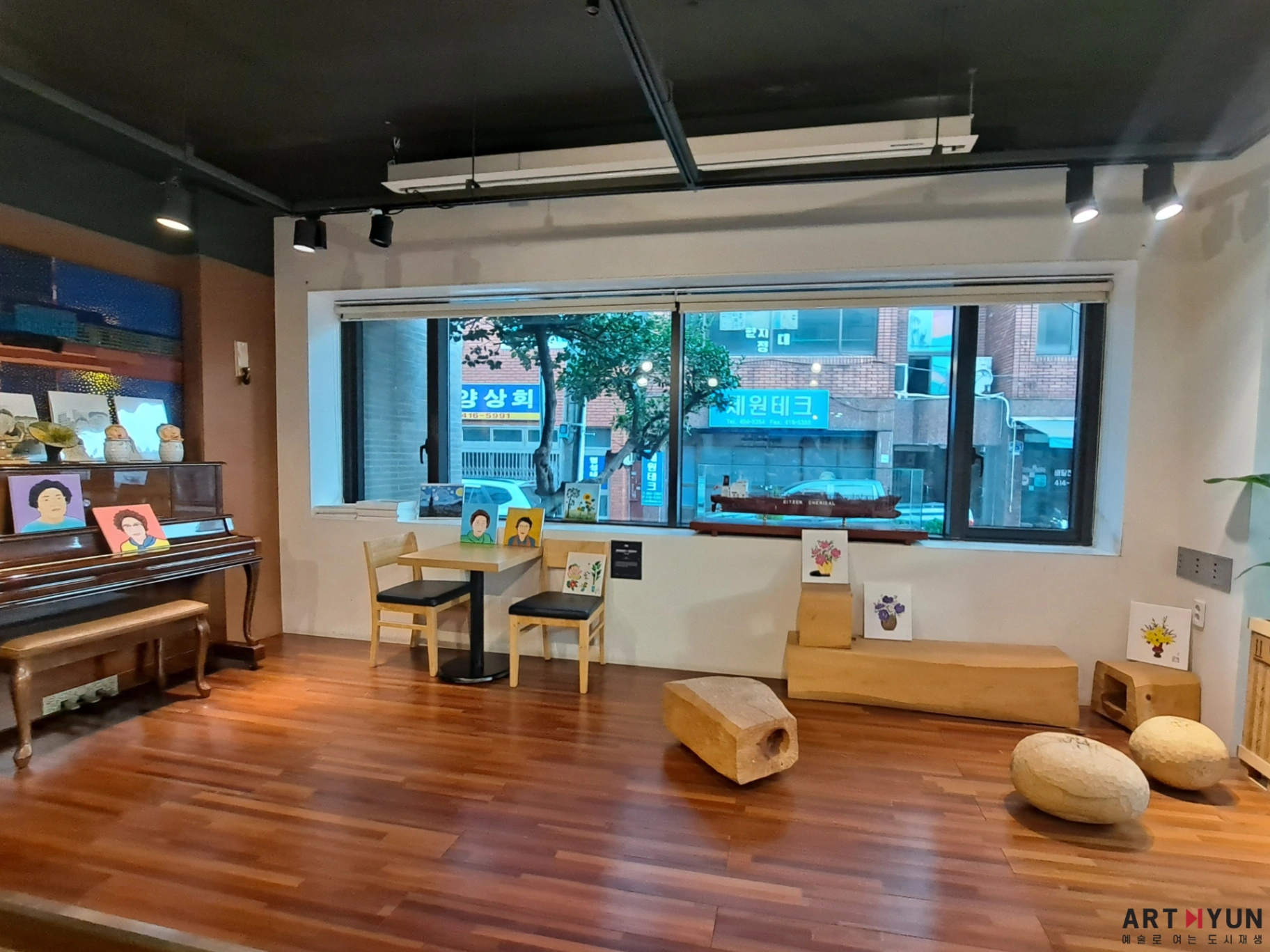 깡깡이생활문화센터 아크릴화 클래스 전시