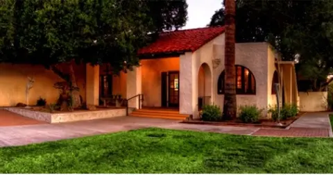 Shemer Art Center 