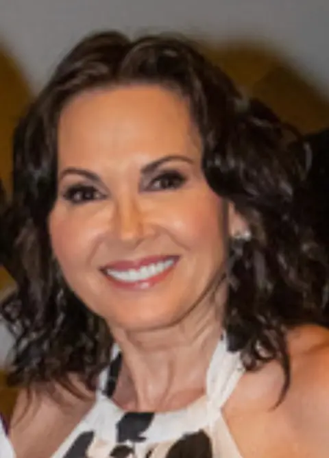 Joan Abraham
