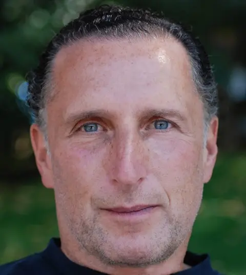 Robert Snyder