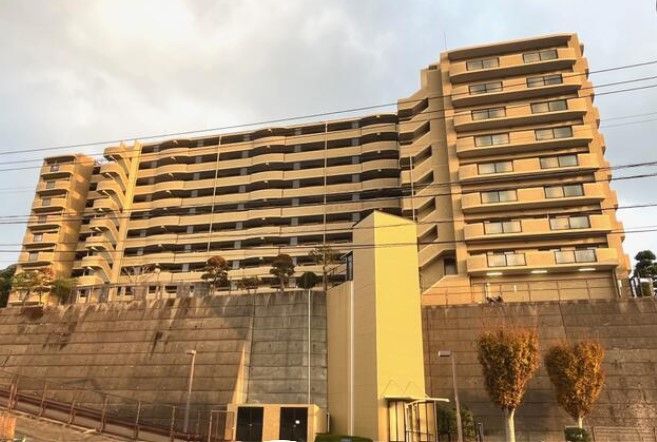 長崎市新戸町3丁目の中古マンション|3LDK・2,100万円 物件写真 1