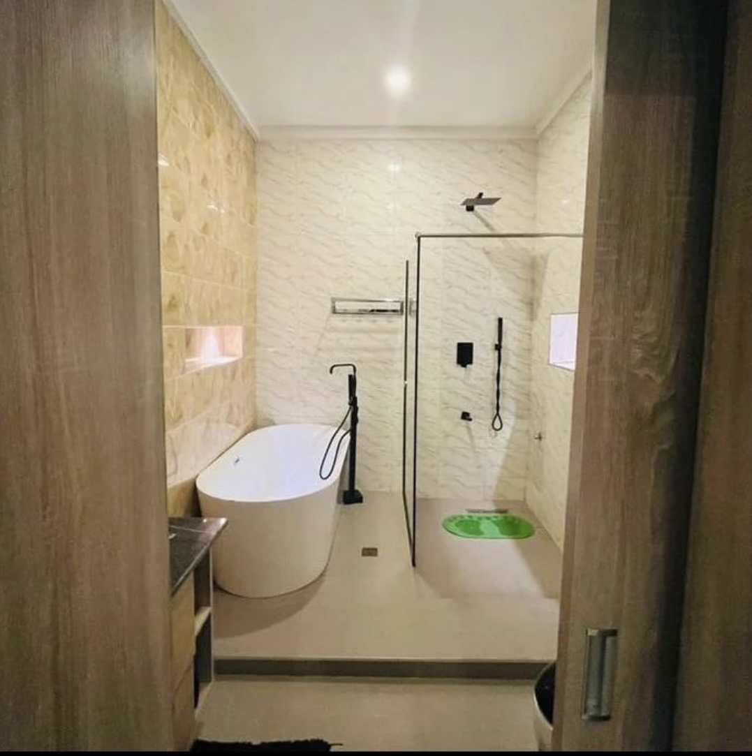 Luxury 4 Bedroom Apartment, Guzape
